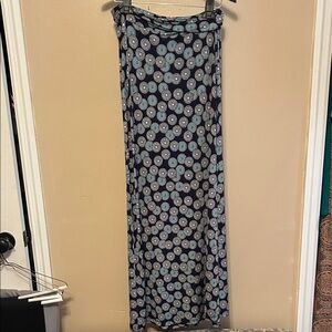 Gilli Navy and Teal Patterned Maxi Skirt
